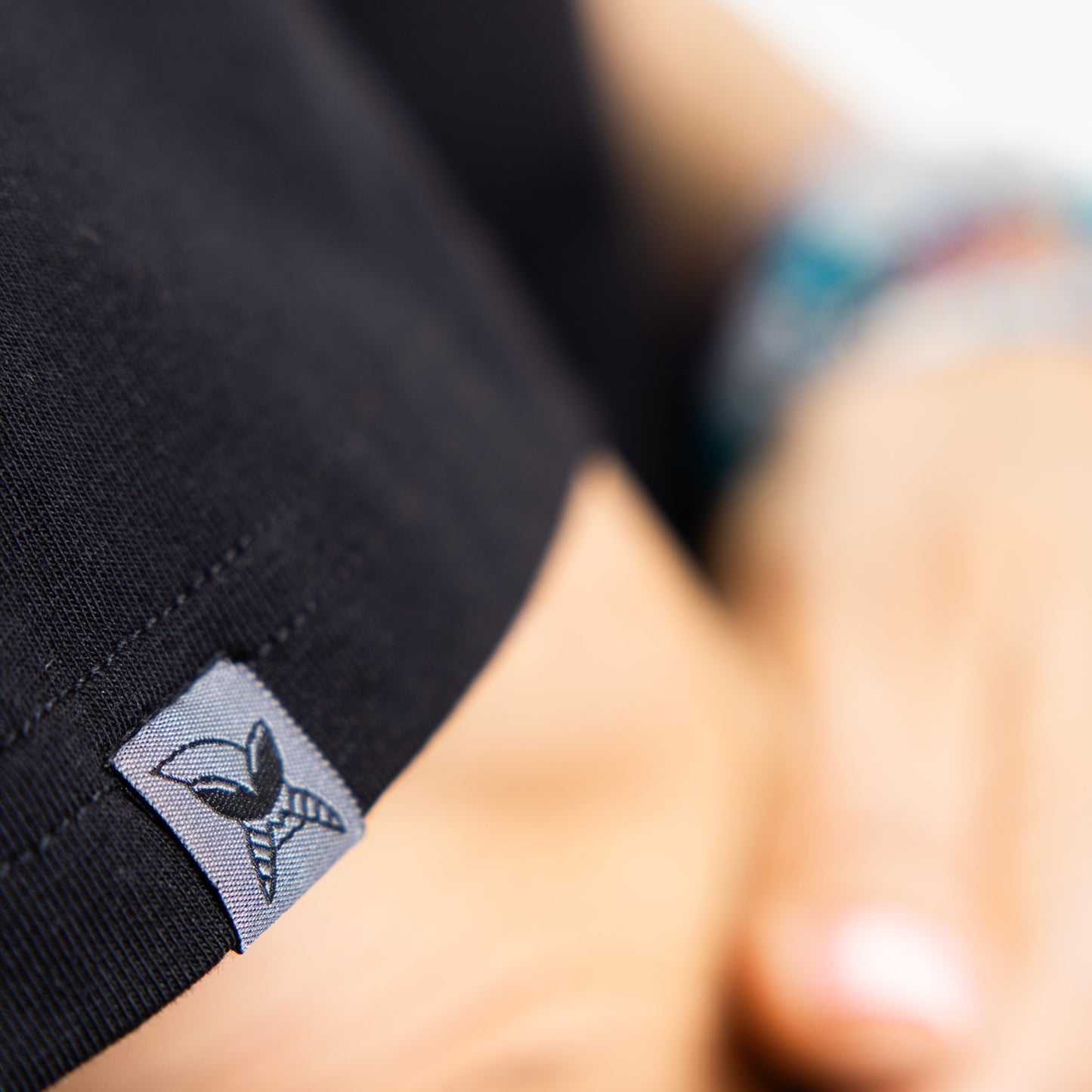 Koszulka damska boxy – czarna – Solnik